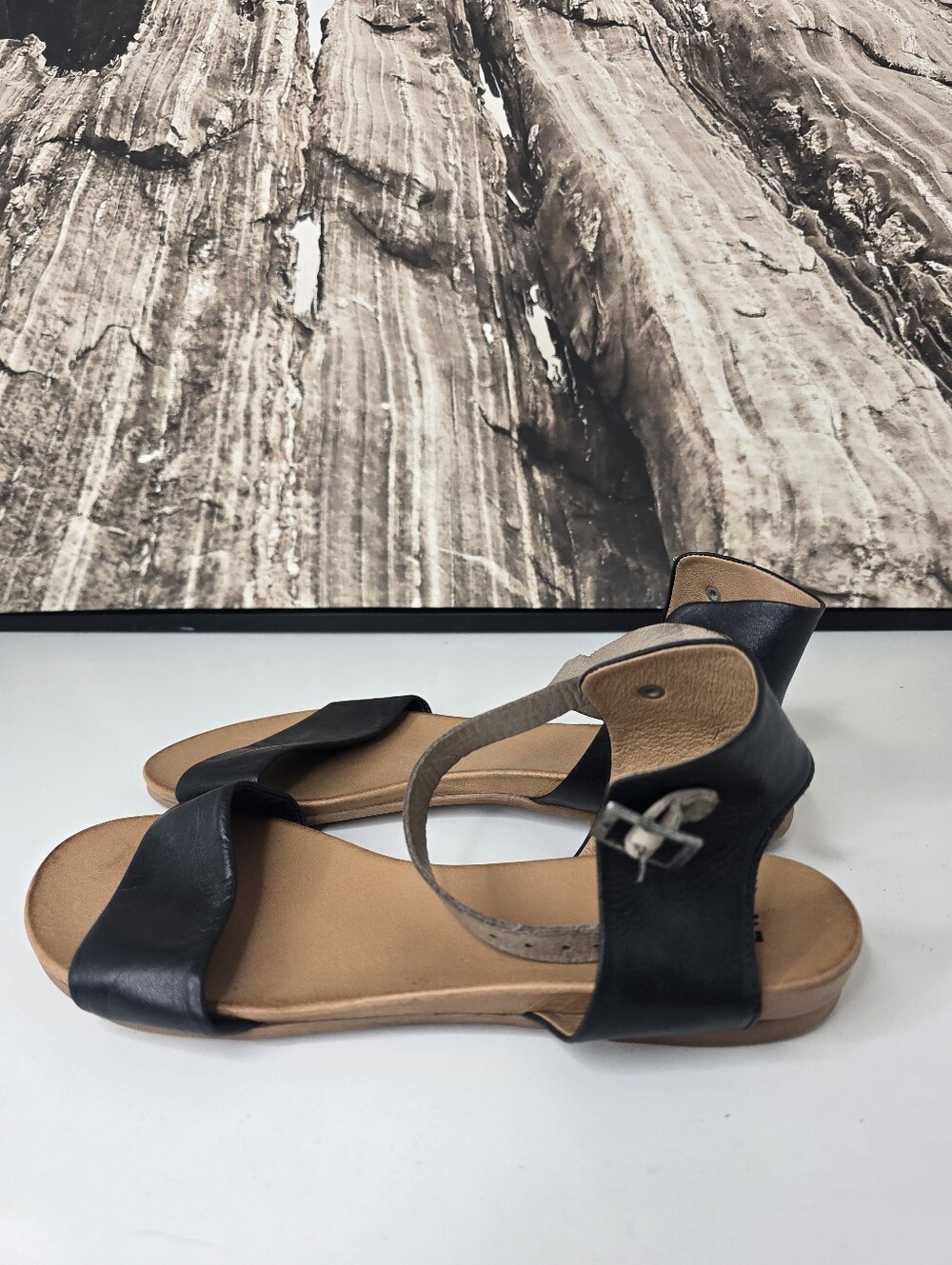 Miz Mooz Alanis Sandals Strappy Leather Sz 11
